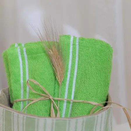 ベッド・アンド・ブレックファスト Bio&b Acquaviva 4*