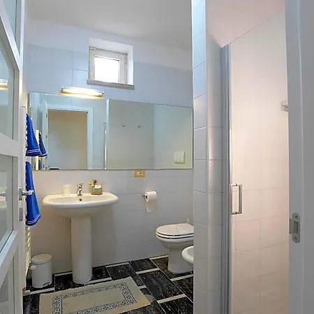 Bed and breakfast Bio&b Acquaviva 4*